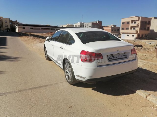Voiture Citroen C5 2010 au Maroc Diesel - 8 chevaux