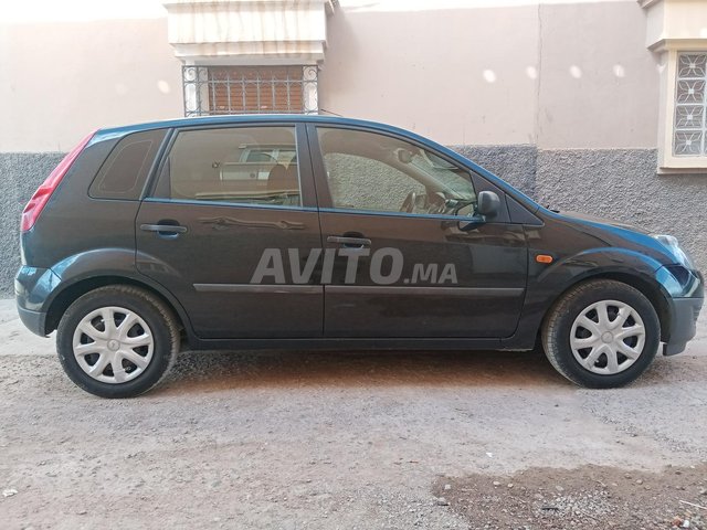 Voiture Ford Fiesta 2008 au Maroc Essence - 7 chevaux