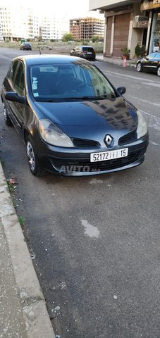 Voiture Renault Clio 2007 au Maroc Essence - 6 chevaux