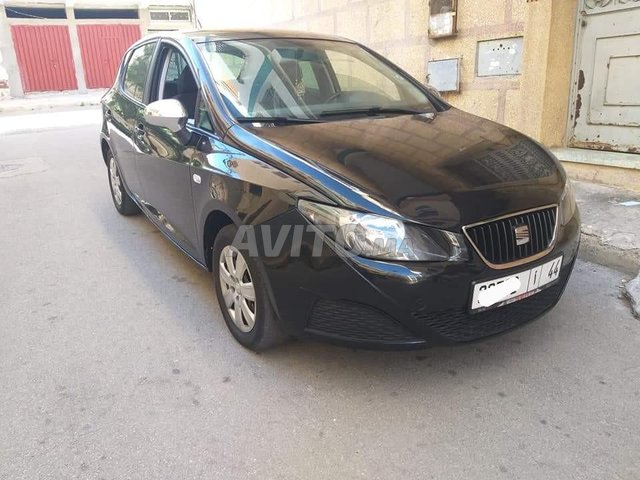 Voiture Seat Ibiza 2011 au Maroc Essence
