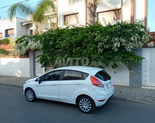 Voiture Ford Fiesta 2014 au Maroc Essence - 7 chevaux