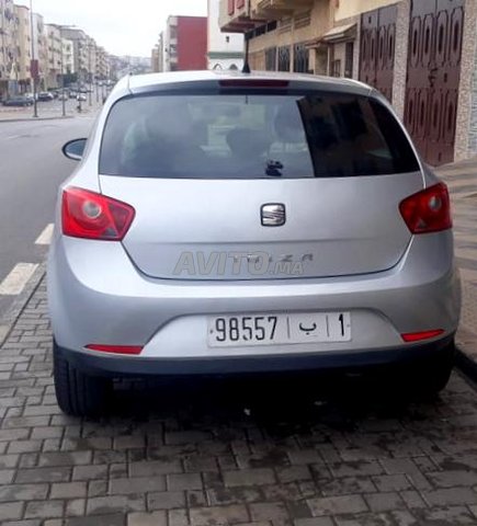 Voiture Seat Ibiza 2009 au Maroc Essence - 6 chevaux