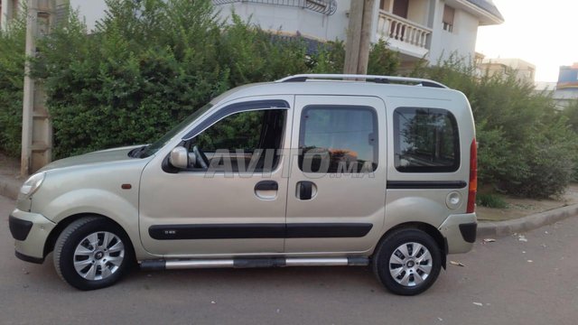 Voiture Renault Kangoo 2004 au Maroc Diesel - 7 chevaux