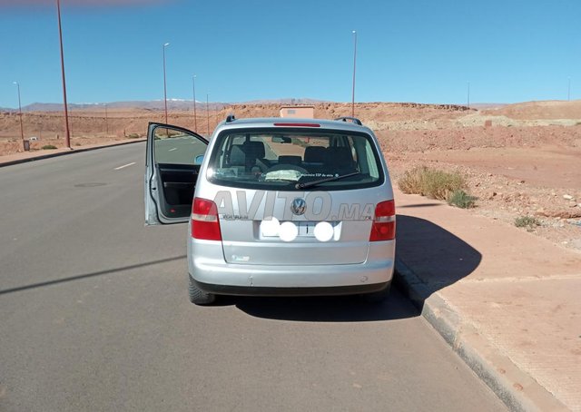 Voiture Volkswagen Touran 2003 au Maroc Diesel - 8 chevaux