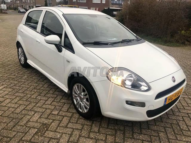 Voiture Fiat Punto 2015 au Maroc Diesel - 5 chevaux