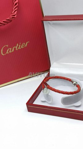 bracelet cartier clou cuir