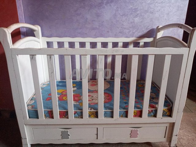 Lit Pour Bebe Avec Matelas Gratuite Equipements Pour Enfant Et Bebe A Casablanca Avito Ma