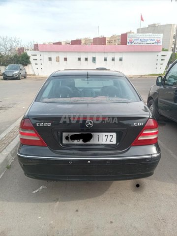 Voiture Mercedes benz 220 2006 au Maroc Diesel - 10 chevaux