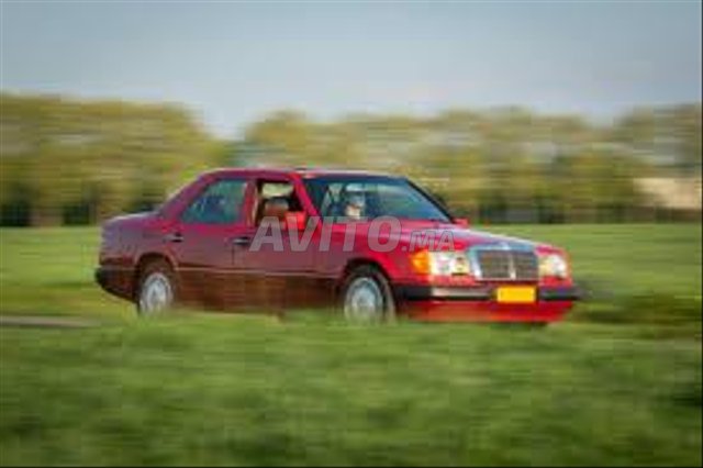 Voiture Mercedes benz R250 1988 au Maroc Diesel - 8 chevaux
