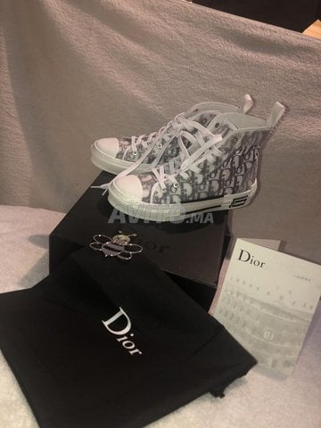 taille dior b23