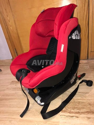 Siege Auto Chicco Oisys Isofix Rouge Equipements Pour Enfant Et Bebe A Casablanca Avito Ma