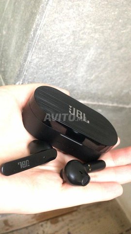 jbl earbuds tws 10