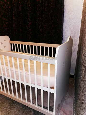 Lit Bebe Avec Matelas Equipements Pour Enfant Et Bebe A Casablanca Avito Ma