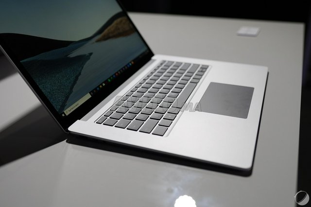 Microsoft surface Laptop 3 i5-1035G7 128G 8G Neuf - 2