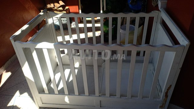 Lit Bebe Avec Barriere Amovible Equipements Pour Enfant Et Bebe A Berrechid Avito Ma Misc