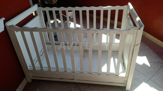 Lit Bebe Avec Barriere Amovible Equipements Pour Enfant Et Bebe A Berrechid Avito Ma Misc