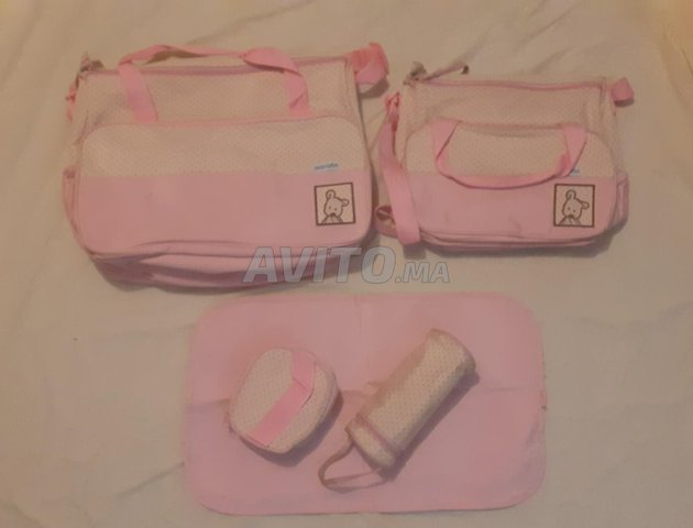 Sac Bebe Fille En Tres Bon Etat Equipements Pour Enfant Et Bebe A Casablanca Avito Ma