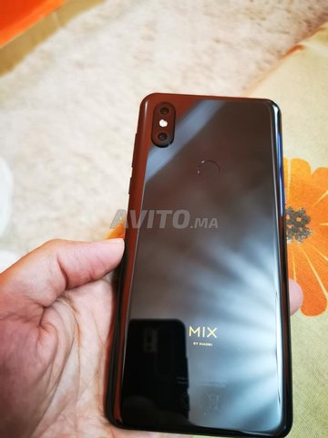 Xiaomi Mi Mix 3  - 5