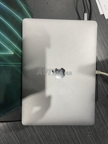 MacBook pro 2019 13 p touchbar - 5