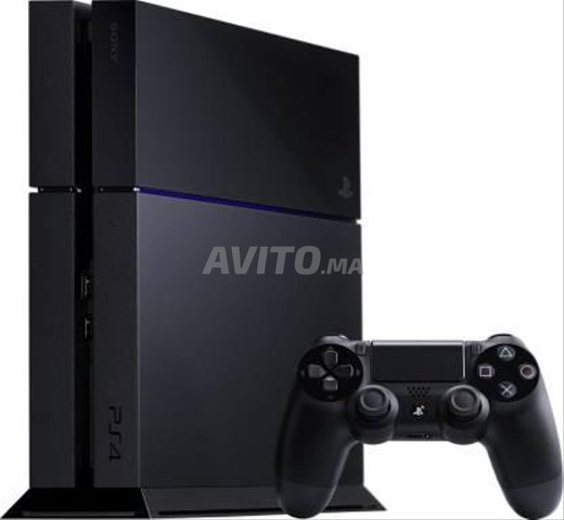 PlayStation 4  - 1