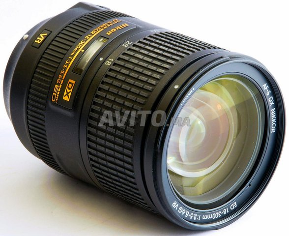 Nikon Objectif Zoom AF-S DX 18-300 mm  - 1