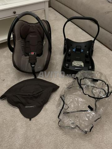 Siege Auto Creatis Fix Bebe Confort Avec Embase Equipements Pour Enfant Et Bebe A Tanger Avito Ma Misc