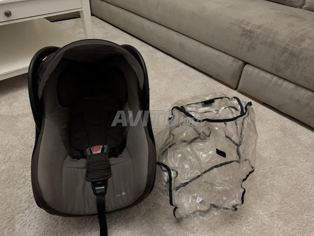 Siege Auto Creatis Fix Bebe Confort Avec Embase Equipements Pour Enfant Et Bebe A Tanger Avito Ma Misc