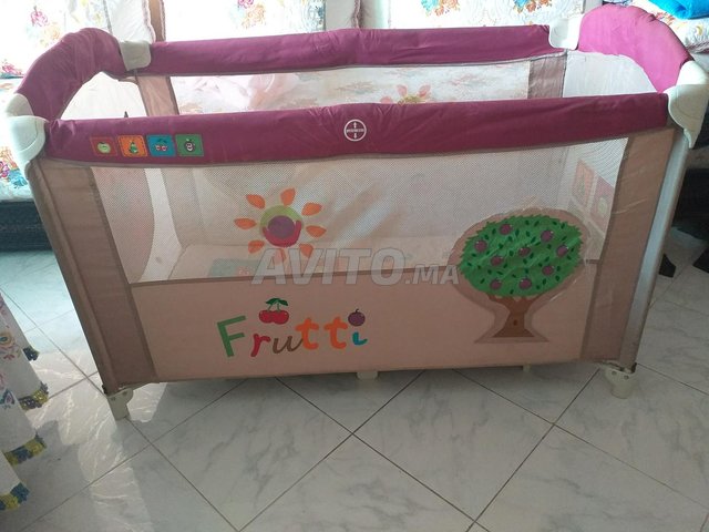 Lit Parc Bebe Pliable Avec Matelas Equipements Pour Enfant Et Bebe A Casablanca Avito Ma Misc