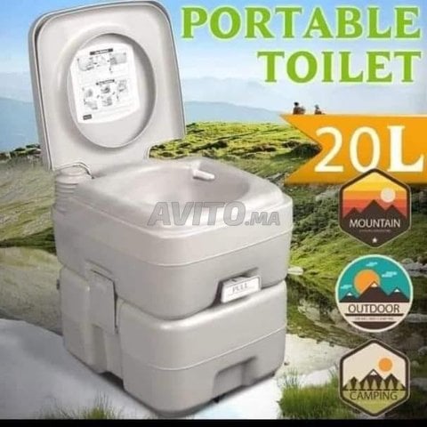 Toilette de camping portable avec couvercle, Maroc