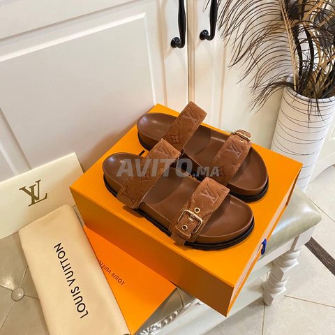 Sandales Noir Louis Vuitton Dispo, Chaussures à Casablanca