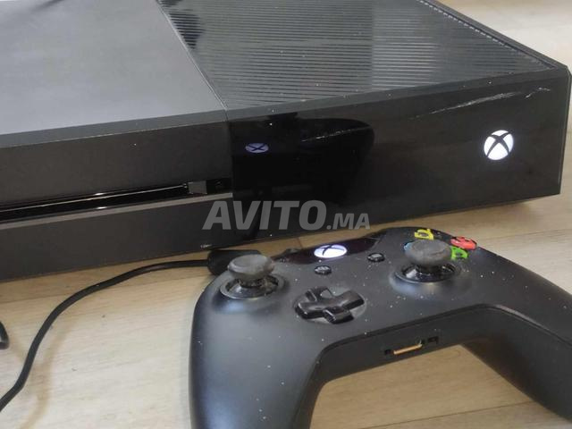 Console Xbox One 500go en parfait état + 3 jeux - Consoles