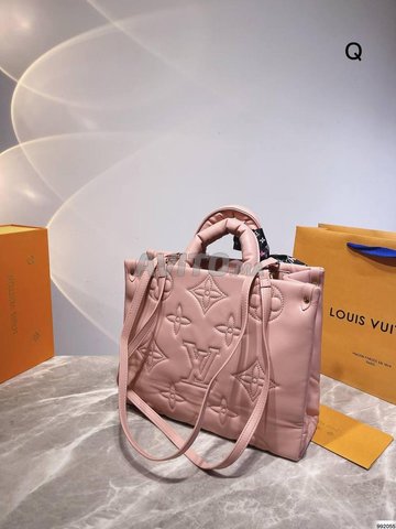 Louis vuitton sac a dos pas cher à vendre au Maroc : (2 Annonces)