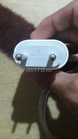 Apple watch charger online olx