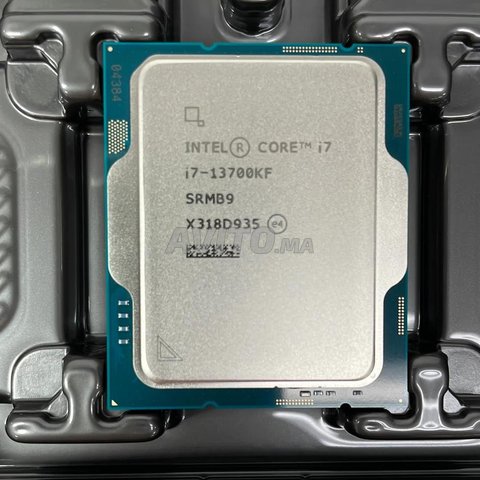 Intel Core i7-13700KF *** 16 Core DDR4 DDR5