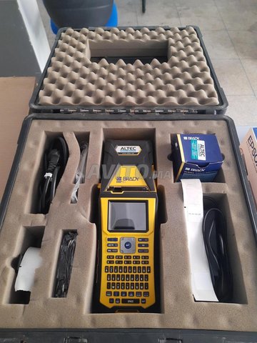 Fluke 179 ESFP True RMS Multimètre avec Maroc