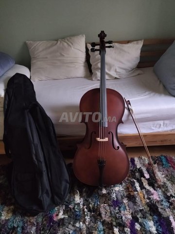 44 violoncelle acoustique avec étui, bavoir, dosine Maroc