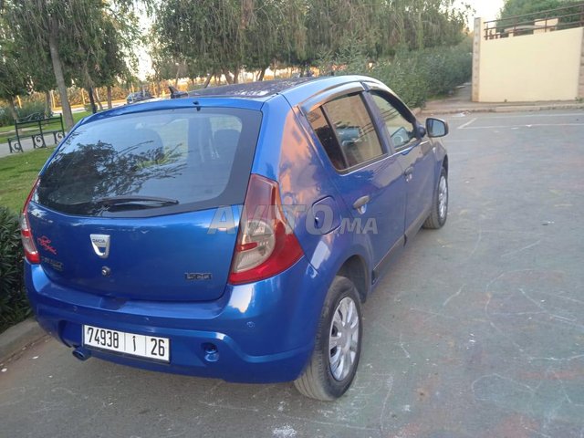 Serrure de coffre DACIA SANDERO 1 Diesel occasion