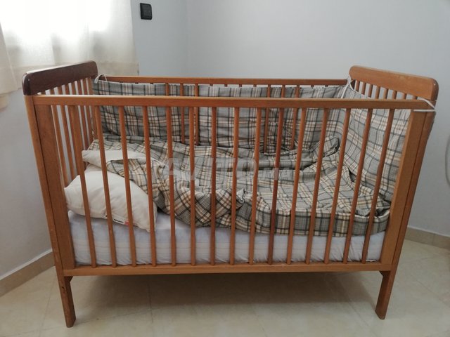 Lit Bebe Avec Matelas Meubles Et Decoration A Casablanca Avito Ma