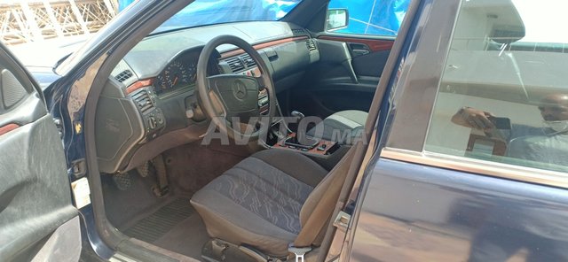 Voiture Mercedes benz Classe e 1998 à temara Diesel