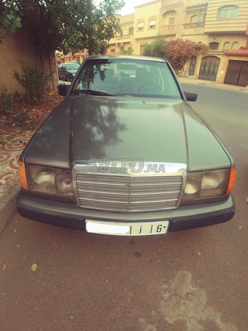 Voiture Mercedes benz R250 1987 à casablanca Diesel - 10 chevaux