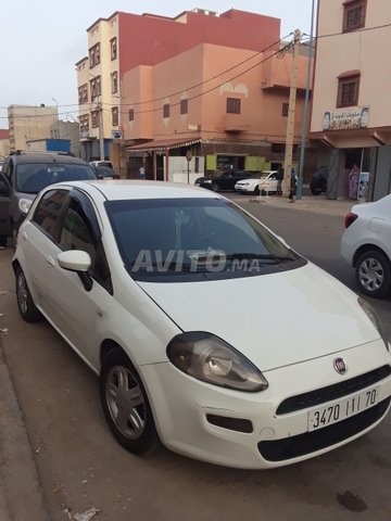 Voiture Fiat Punto 2014 à dakhla Diesel - 5 chevaux