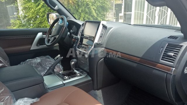 Voiture Toyota Land cruiser 2018 à mohammedia Diesel - 18 chevaux