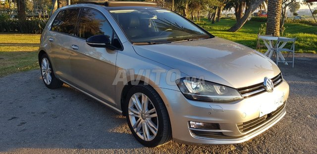 Voiture Volkswagen Golf 7 2014 à tanger Diesel - 6 chevaux