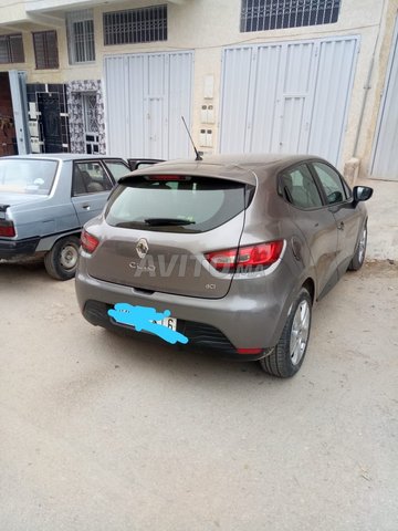 Voiture Renault Clio 2015 à fès Diesel - 6 chevaux