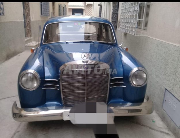 Voiture Mercedes benz R190 1980 ou pl à tanger Diesel - 8 chevaux