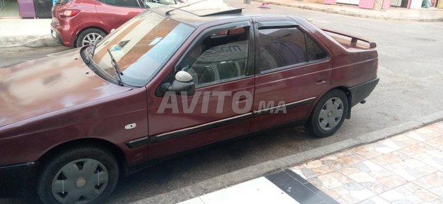 Voiture Peugeot 405 1989 à laäyoune Essence - 8 chevaux