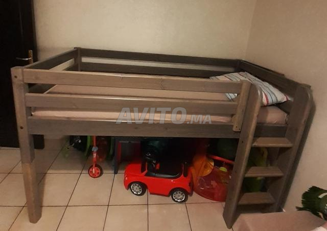 Lit Sureleve Flexa Avec Matelas Et Echelle Equipements Pour Enfant Et Bebe A Casablanca Avito Ma