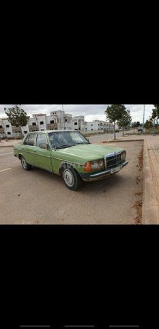 Voiture Mercedes benz 220 1980 ou pl à nador Diesel - 9 chevaux