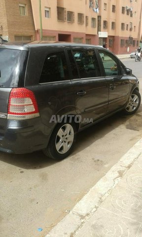 Voiture Opel Zafira 2010 à marrakech Diesel - 7 chevaux