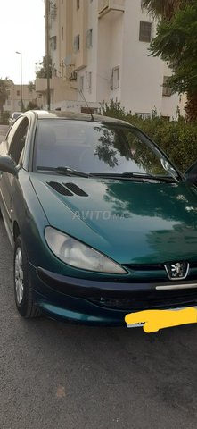 Voiture Peugeot 206 2001 à tanger Essence - 7 chevaux